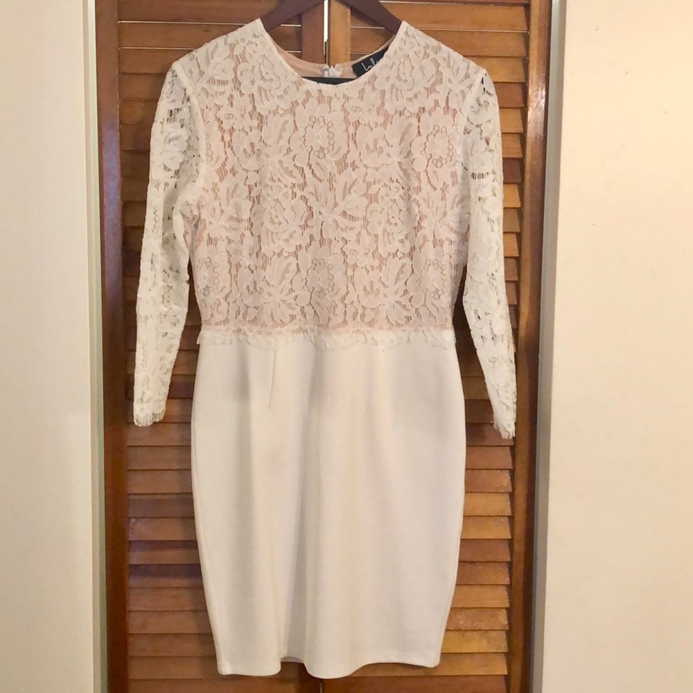 Lulu’s white lace overlay bodycon dress
